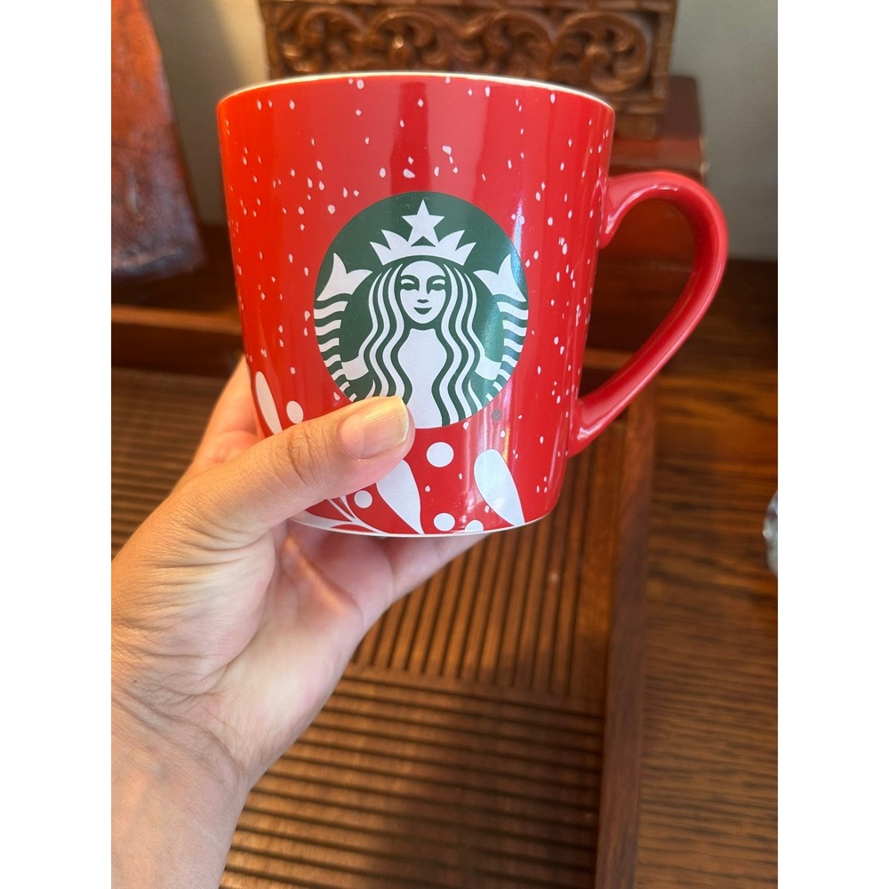 Starbucks 2020 Holiday Red Coffee Mug 18oz White Swirls Snowflakes Ceramic Cup - Picture 9 of 9